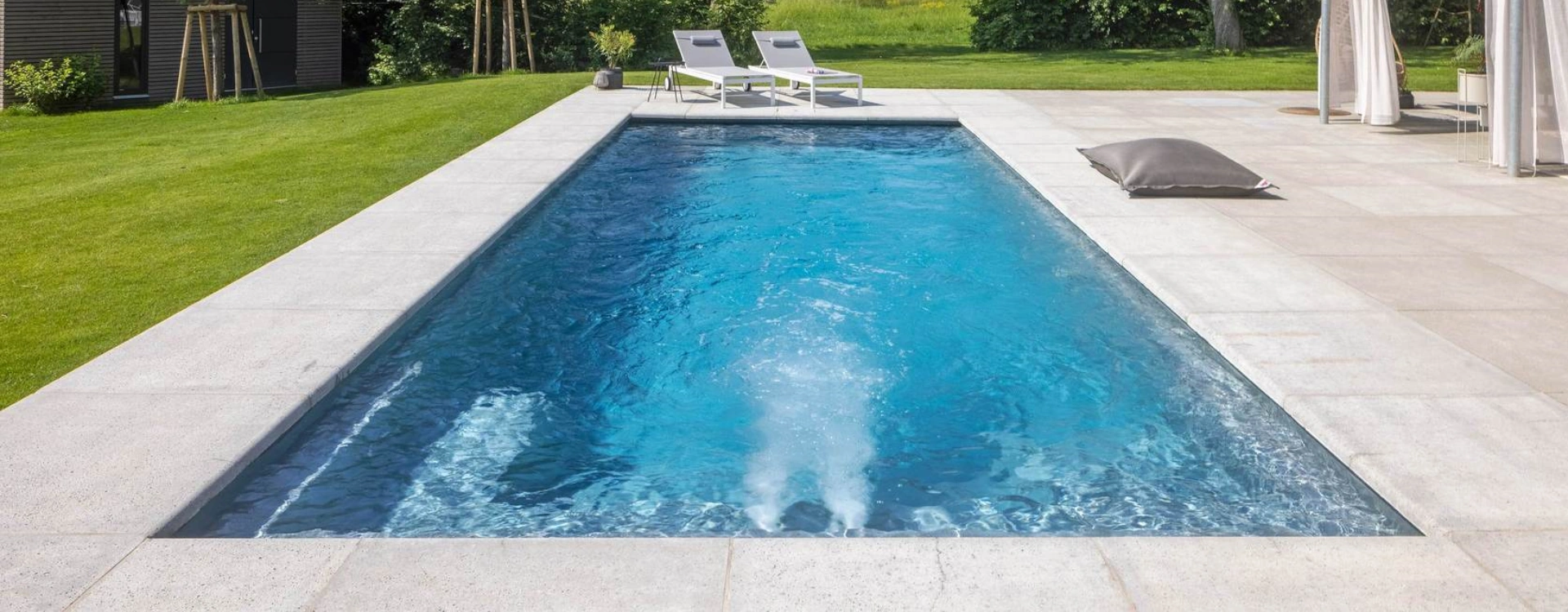 Rivierapool præfabrikerede svømmebassiner