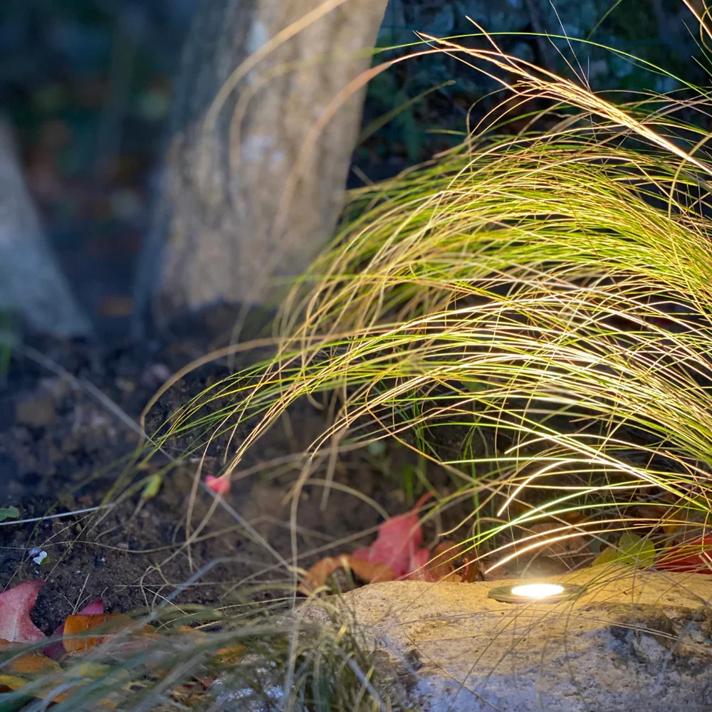Light by juul sten fliser