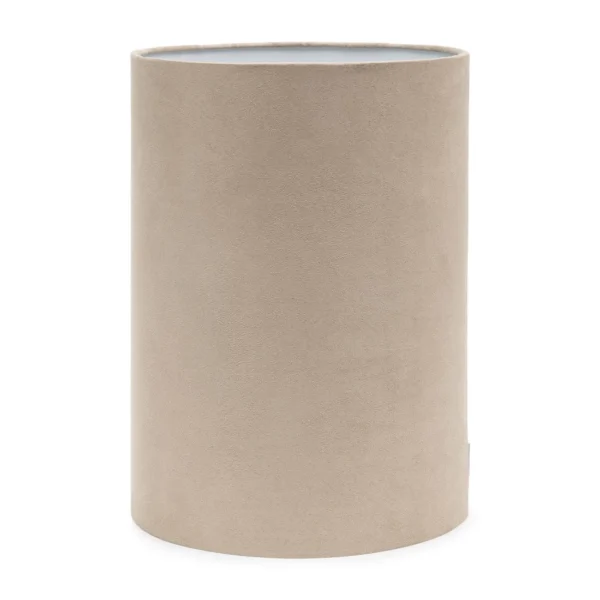 Cylinder lampeskærm fra Rivièra Maison som måler 28x40cm og er fremstillet i beige polyester