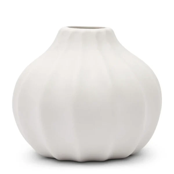 Botanic Whisper vase i str. M som er fremstillet i hvid keramik fra Rivièra Maison
