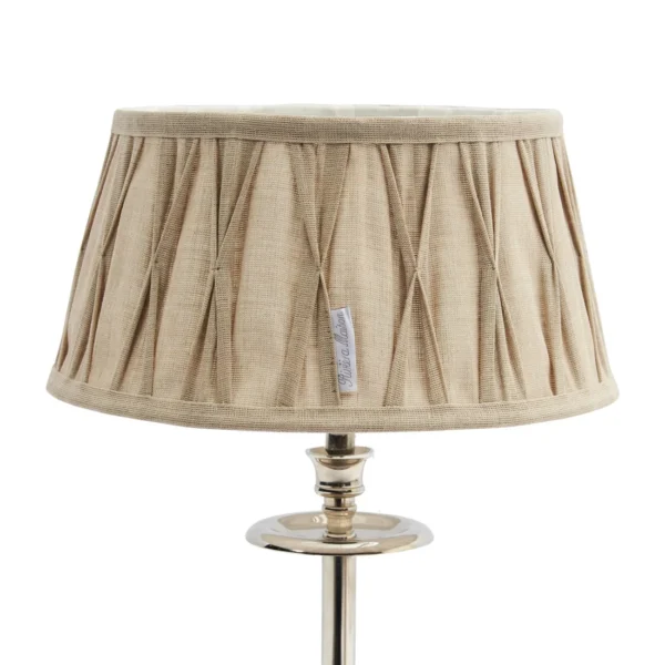 Cambridge lampeskærm i farven beige fra Rivièra Maison og som måler 23x30cm